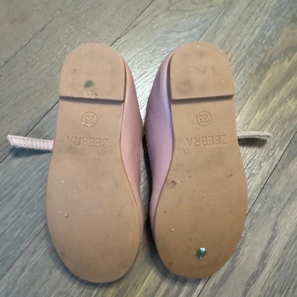 Zeebra Kids mauve pink toddler Mary Janes dressy shoes size 23